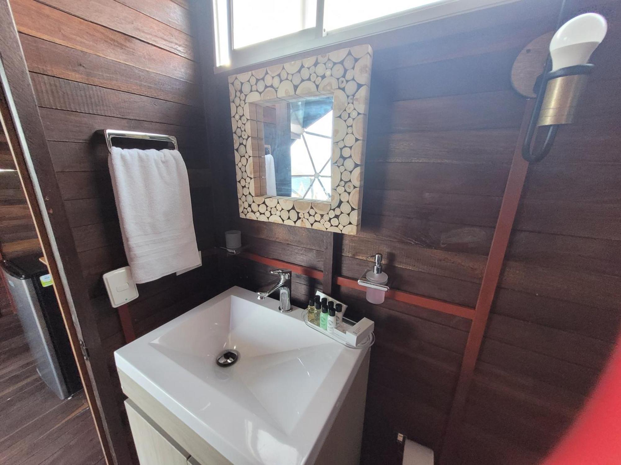 321 Surprise Beach House And Glamping Archibolds Екстериор снимка