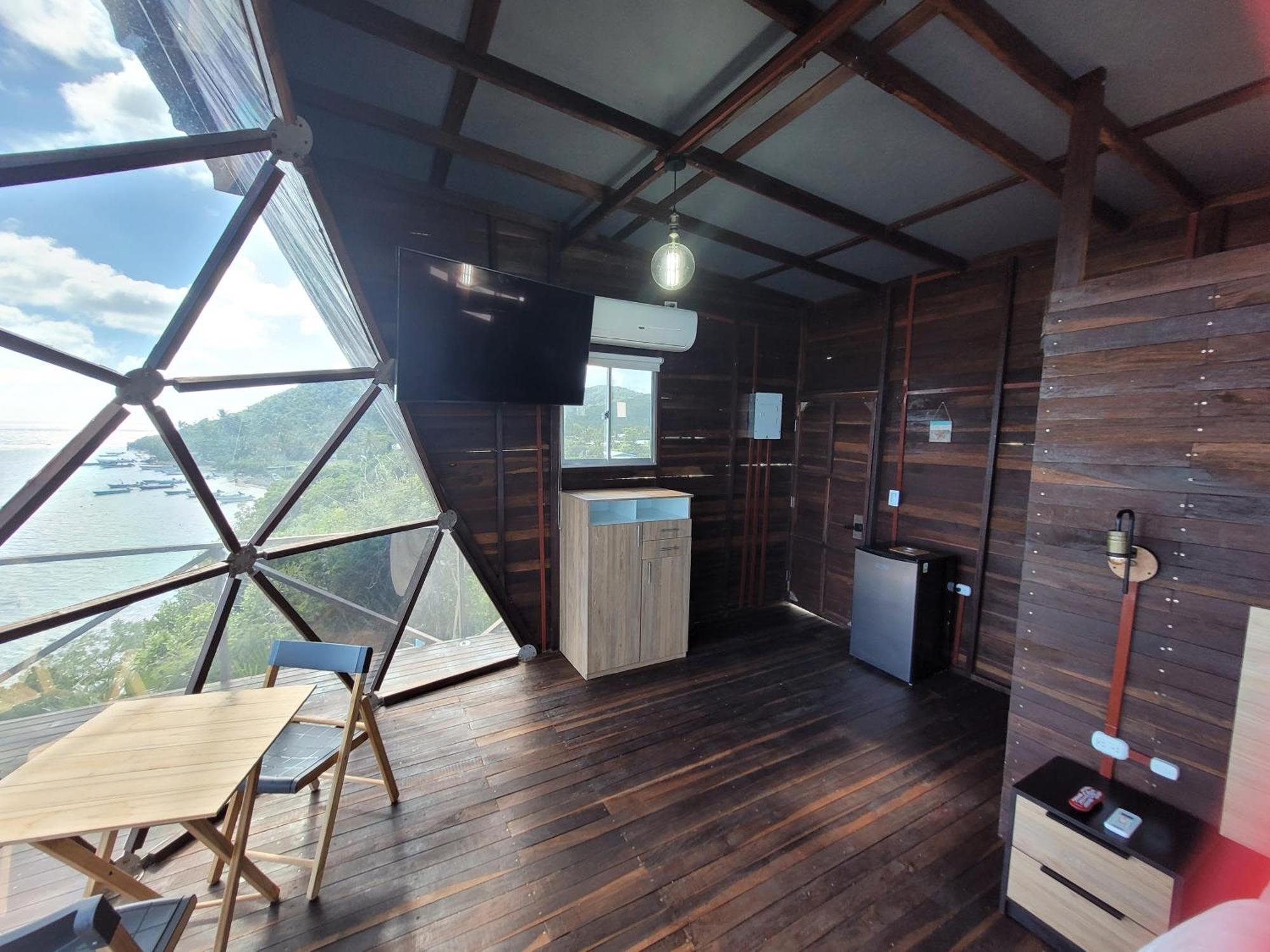 321 Surprise Beach House And Glamping Archibolds Стая снимка